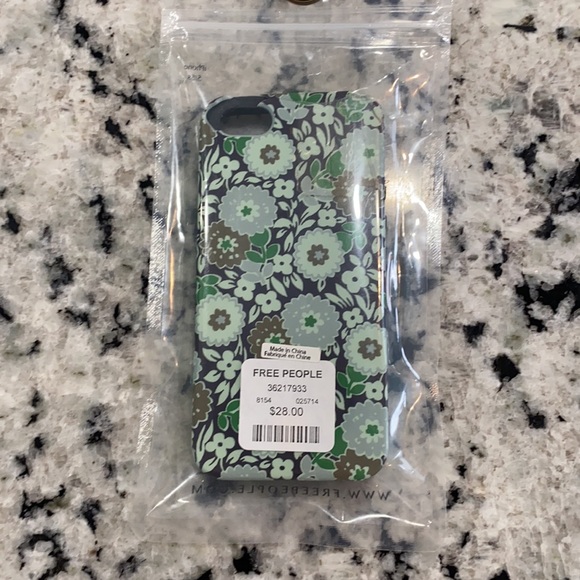 Free People IPhone 5/5 case Anna Sui New - Picture 4 of 6